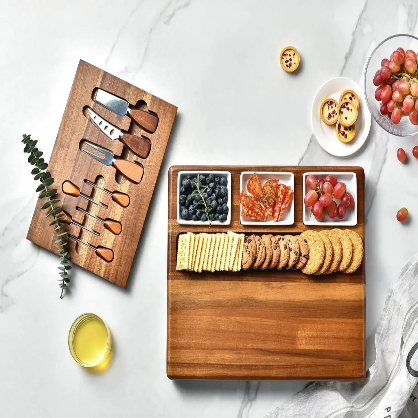 Large Acacia Charcuterie Board Set - 3 Removable Bowls